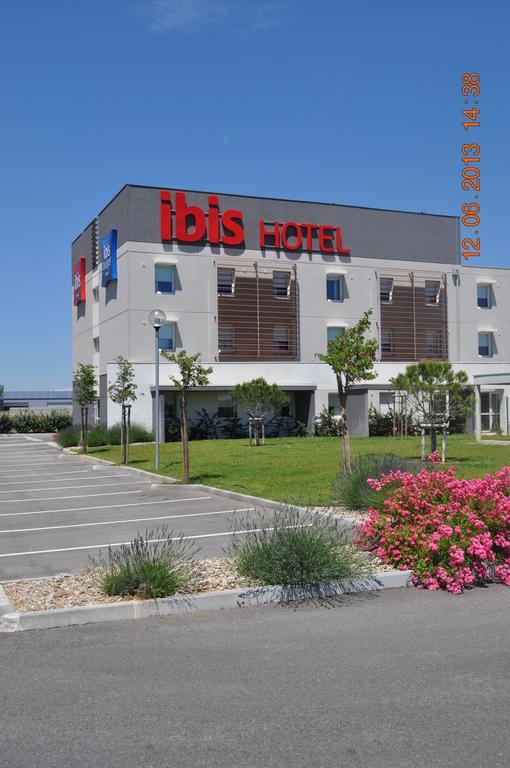 Ibis Istres Trigance Hotel Exterior foto